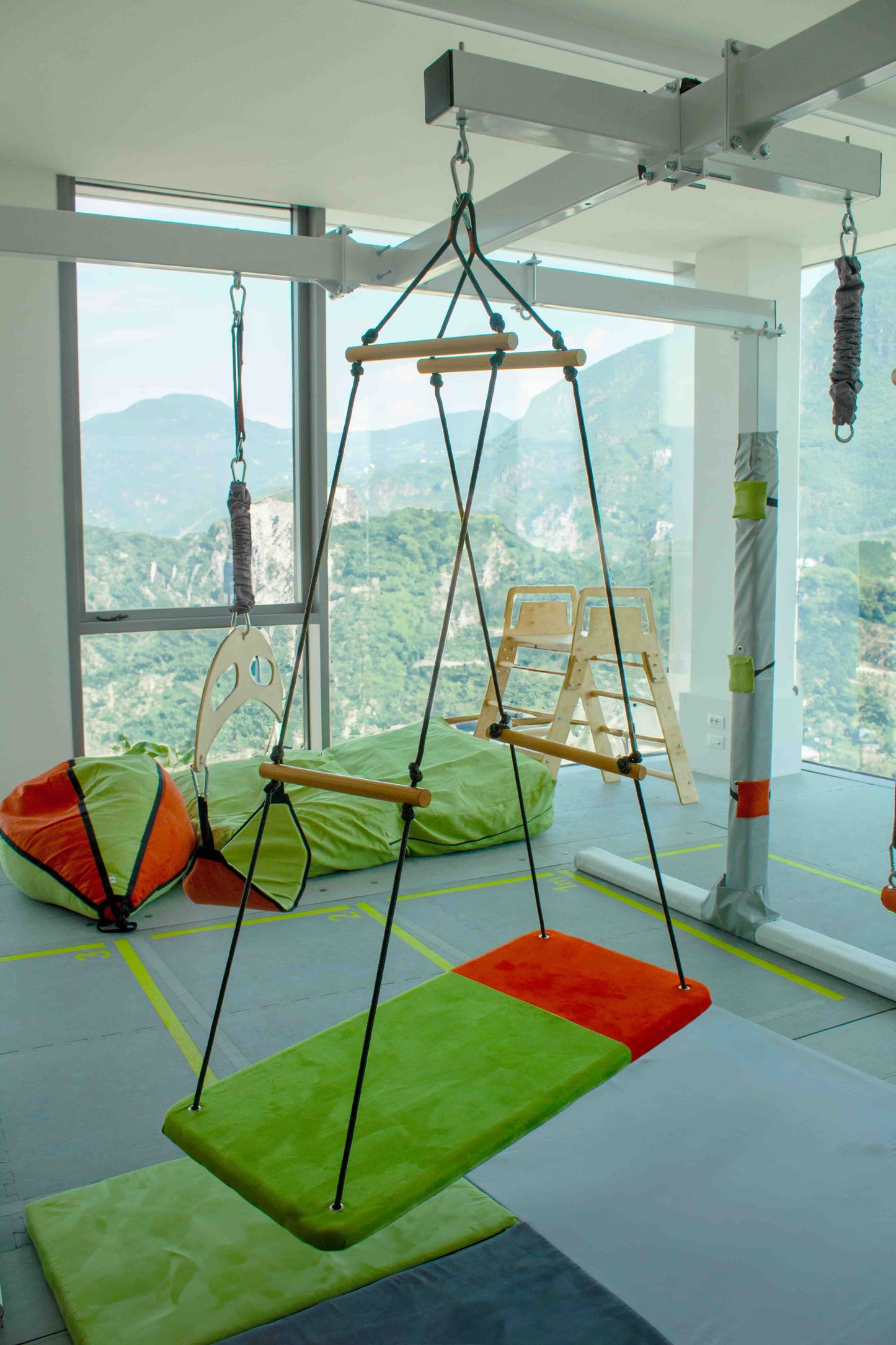 Elongated Platform Swing